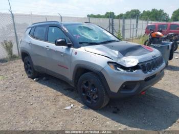  Salvage Jeep Compass