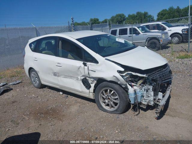  Salvage Toyota Prius v