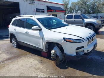  Salvage Jeep Cherokee