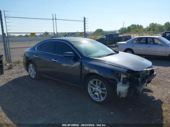  Salvage Nissan Maxima