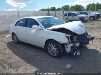  Salvage Toyota Avalon