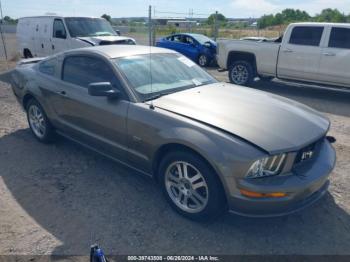  Salvage Ford Mustang