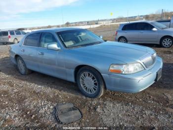  Salvage Lincoln Towncar