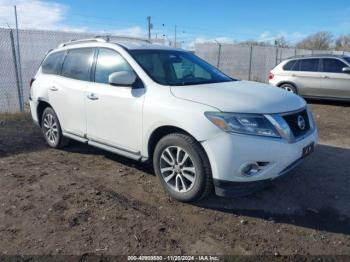  Salvage Nissan Pathfinder