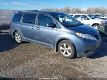  Salvage Toyota Sienna