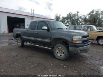  Salvage Chevrolet Silverado 2500