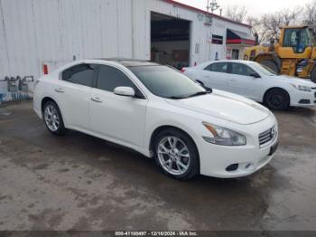  Salvage Nissan Maxima