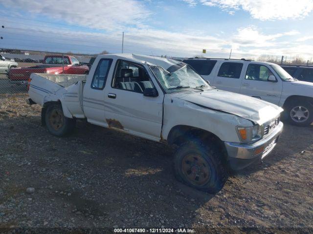  Salvage Toyota Pickup