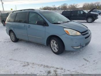  Salvage Toyota Sienna