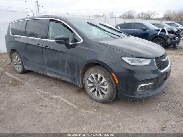  Salvage Chrysler Pacifica