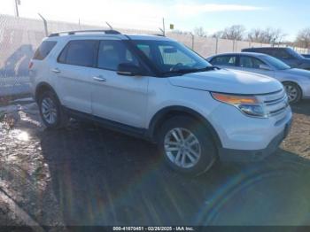  Salvage Ford Explorer