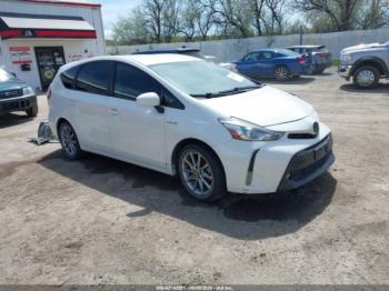  Salvage Toyota Prius v