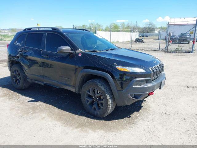  Salvage Jeep Cherokee