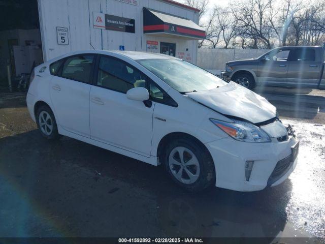  Salvage Toyota Prius
