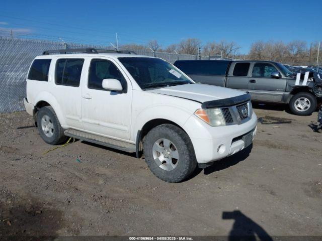  Salvage Nissan Pathfinder