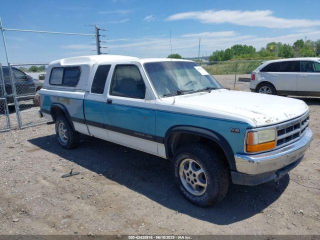  Salvage Dodge Dakota