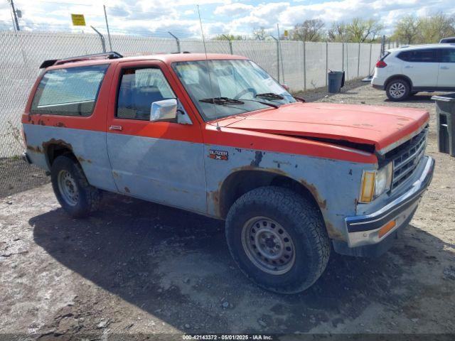  Salvage Chevrolet Blazer