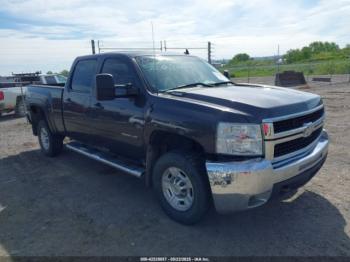  Salvage Chevrolet Silverado 2500