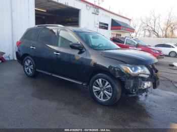  Salvage Nissan Pathfinder