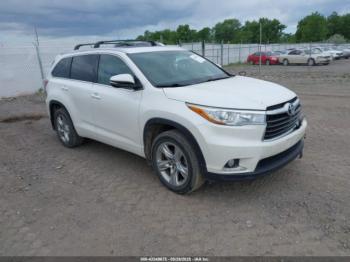  Salvage Toyota Highlander