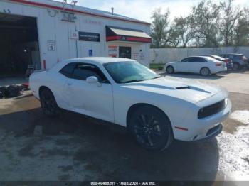  Salvage Dodge Challenger