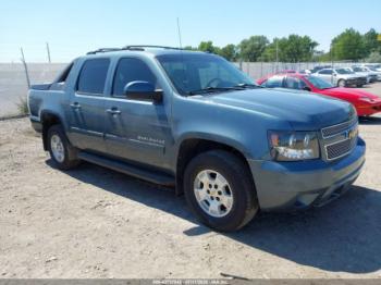 Salvage Chevrolet Avalanche 1500