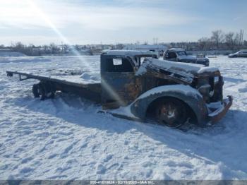 Salvage Diamond T 1 1 2 Ton