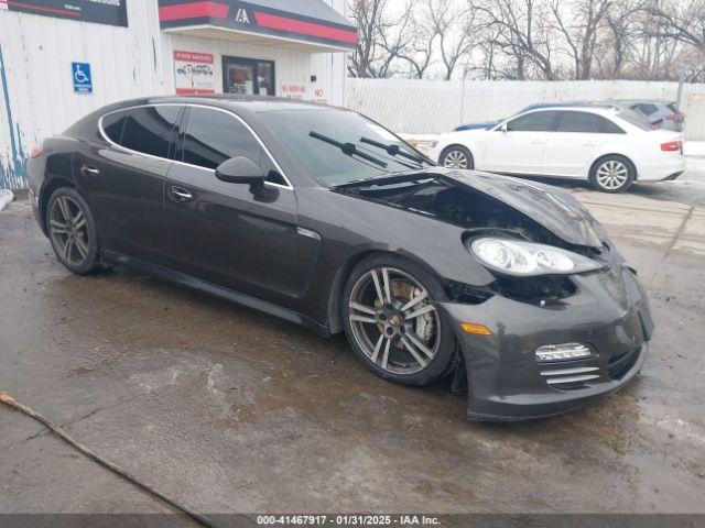  Salvage Porsche Panamera
