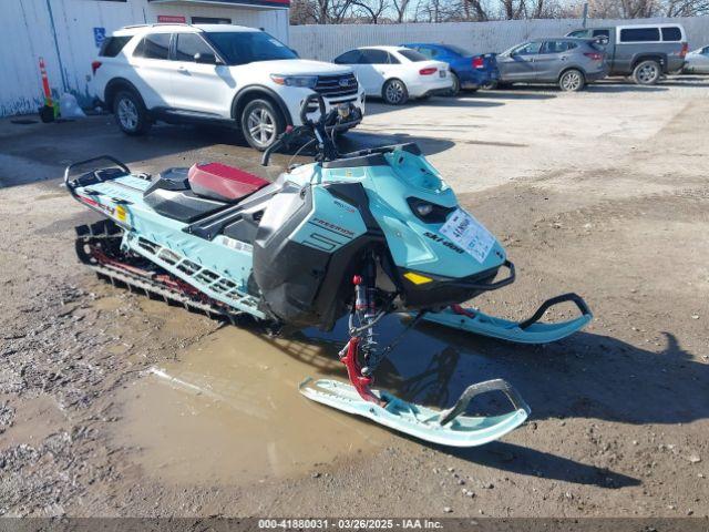  Salvage Ski-Doo 850 Cc