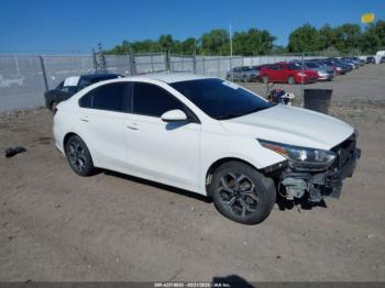  Salvage Kia Forte
