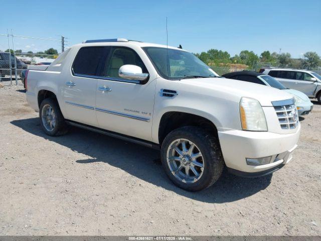  Salvage Cadillac Escalade