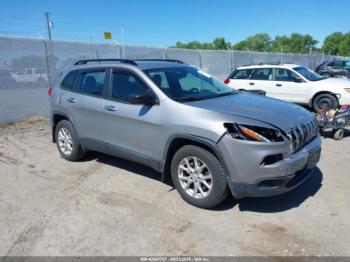  Salvage Jeep Cherokee
