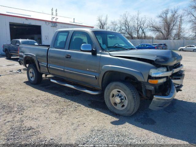  Salvage Chevrolet Silverado 2500