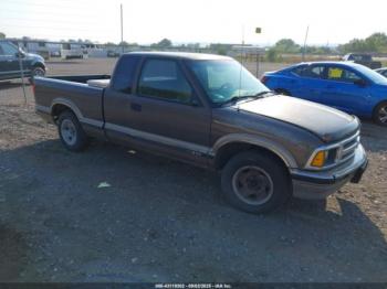  Salvage Chevrolet S-10