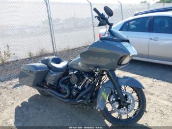  Salvage Harley-Davidson Fltrxs