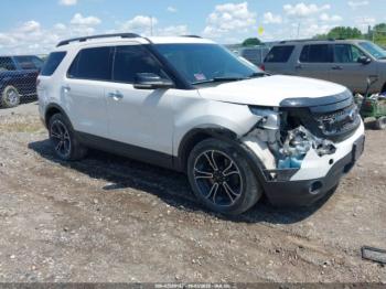  Salvage Ford Explorer