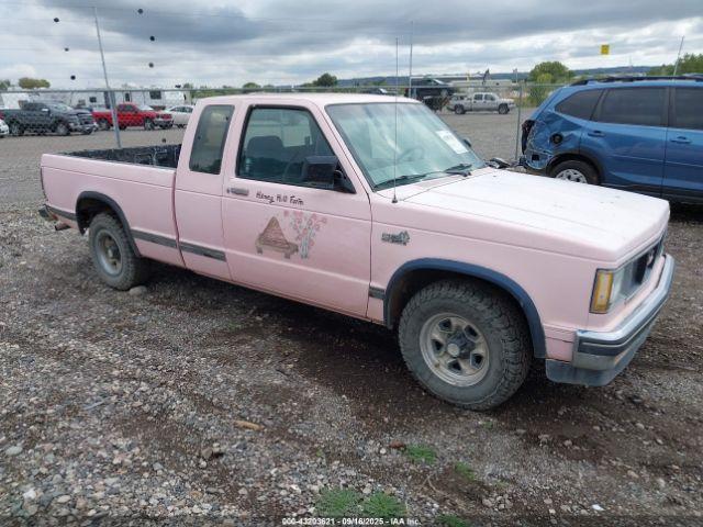  Salvage GMC S Truck