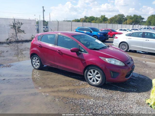  Salvage Ford Fiesta