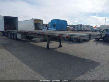  Salvage Mac Trailer Mfg Trailer