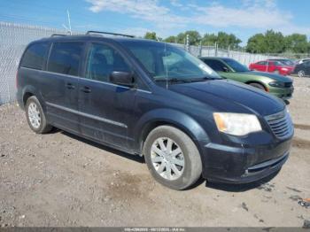  Salvage Chrysler Town & Country