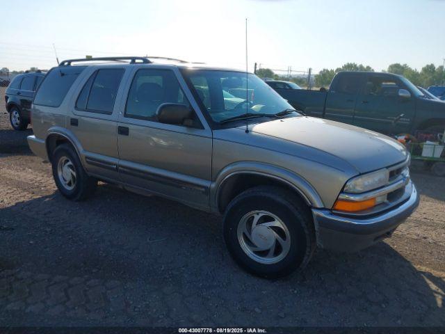  Salvage Chevrolet Blazer
