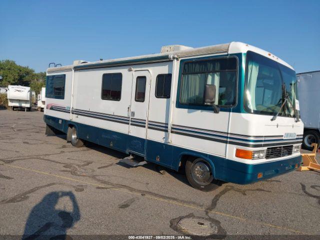  Salvage Chevrolet P30