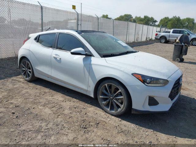  Salvage Hyundai VELOSTER