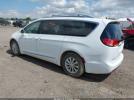 Chrysler Pacifica Touring L Image 11