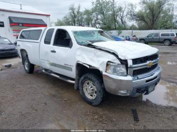  Salvage Chevrolet Silverado 2500