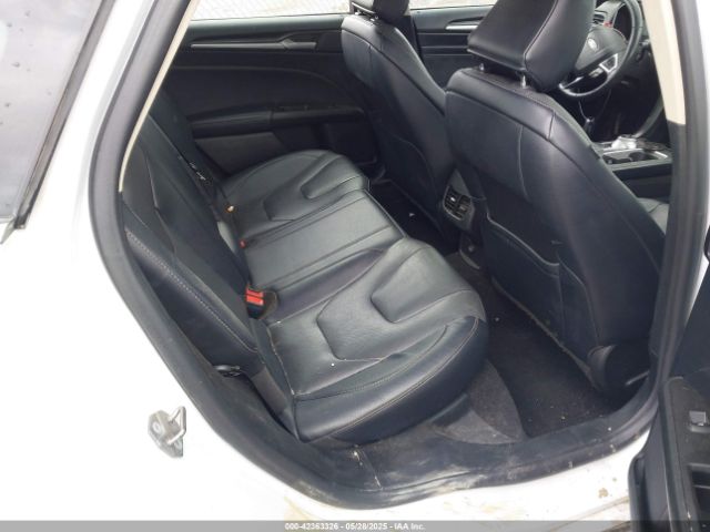 Ford Fusion Titanium Image 11