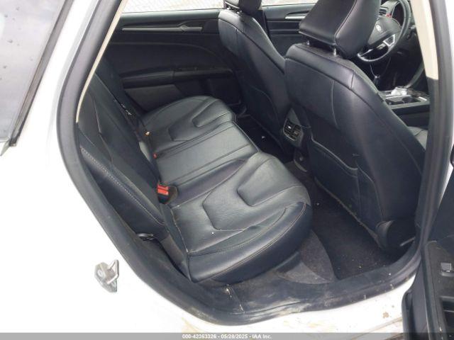 Ford Fusion Titanium Image 11