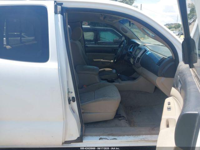 Toyota Tacoma Base V6 Image 18