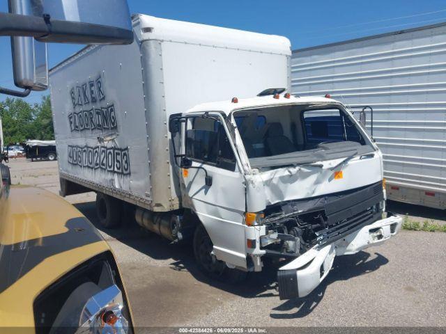  Salvage Isuzu Npr