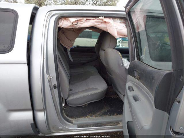 Toyota Tacoma Base V6 Image 9